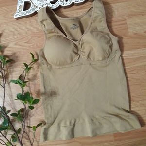 🌿🍒 Body shaping slimming light compression tank top size L 🌿🍒